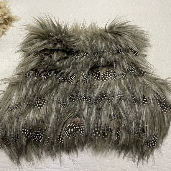 Vest - Picture 2 of 2